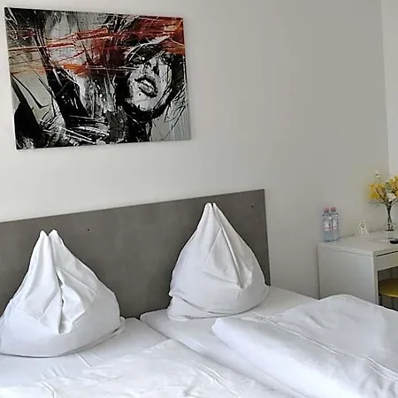 Schoenefeld Motel