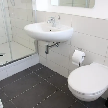 Schoenefeld Motel 3*