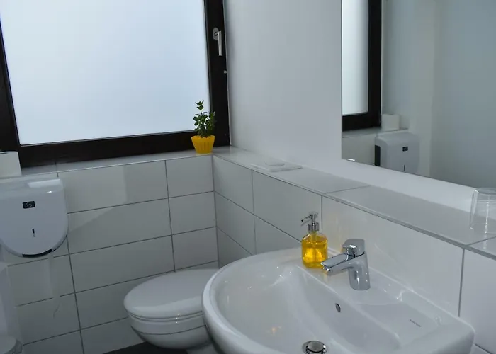 Schoenefeld Motel 3*