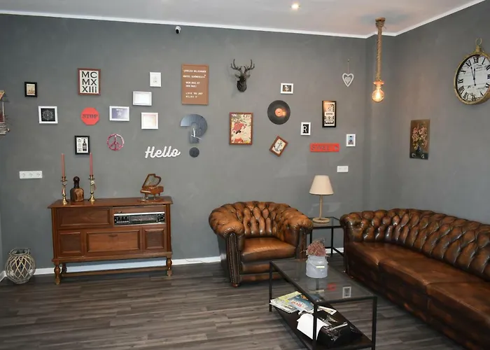 Мотель Schoenefeld Гросцитен